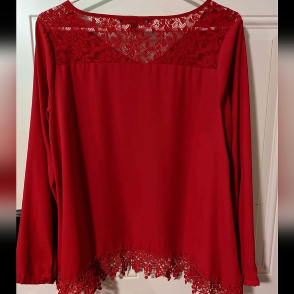 Red Flowy Long Sleeve - Picture 2 of 2